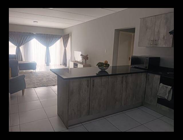 2 BEDROOM TOWNHOUSE FOR SALE IN BRENTWOOD PARK AH